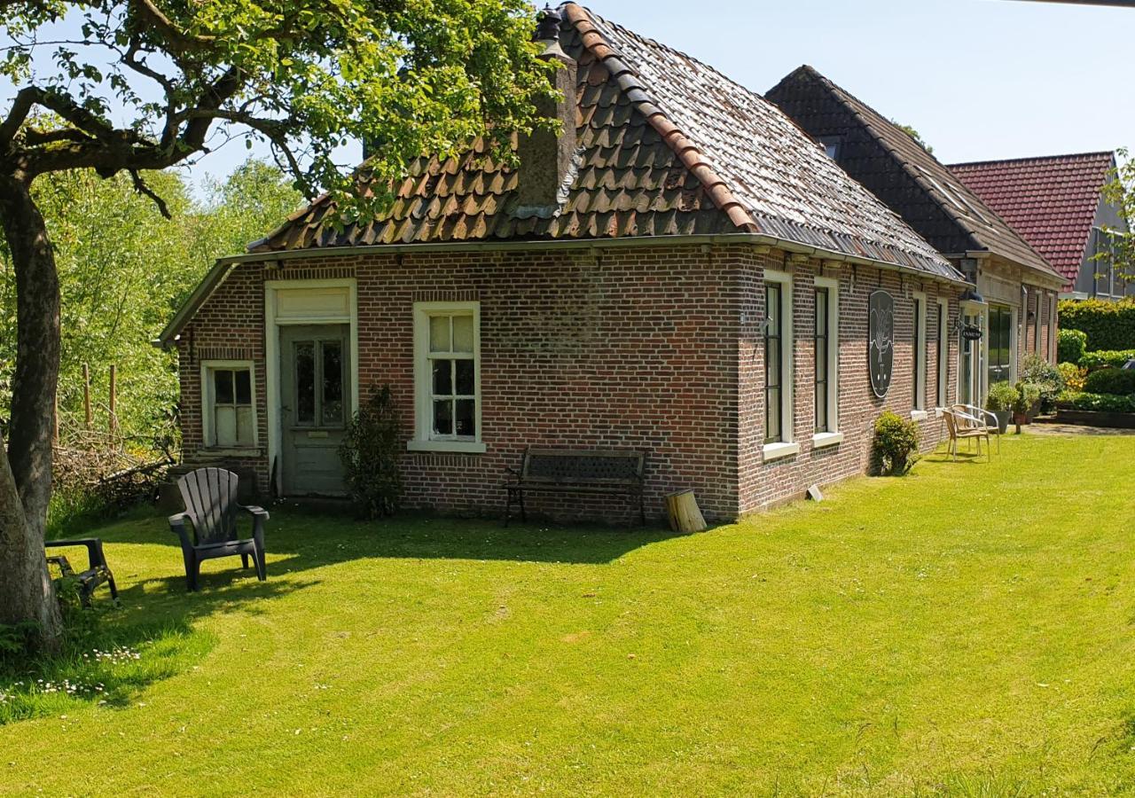 Fakansjehus Sfeervol Met Fijne Tuin Jirnsum Exterior photo